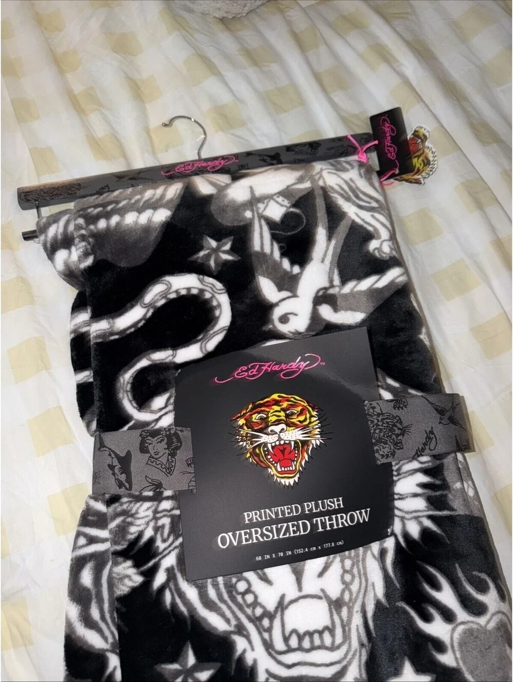 ED HARDY Black Plush Oversized Throw Blanket 60x70 Skull Heart Tiger Dice Y2K